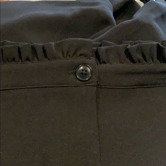 City Chic Ruffle-waist Cropped Pants In Black - Picture 7 of 7